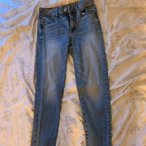 American eagle light blue jeans.